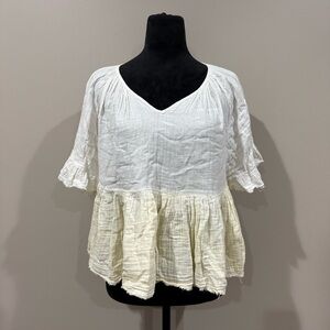 Stark X Flirty Crinkle Gauze Short Sleeve Ruffled Raw-Edge Peplum Hem Top